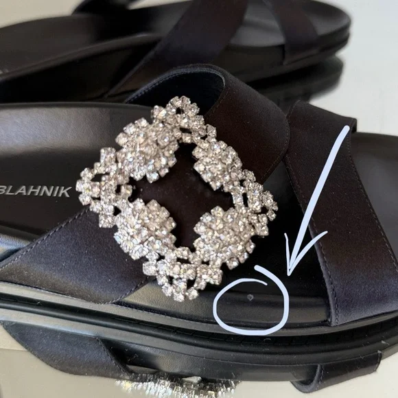 New MANOLO BLAHNIK Chilanghi Crystal Buckle Slide Sandals $1,095 37 - Picture 11 of 13